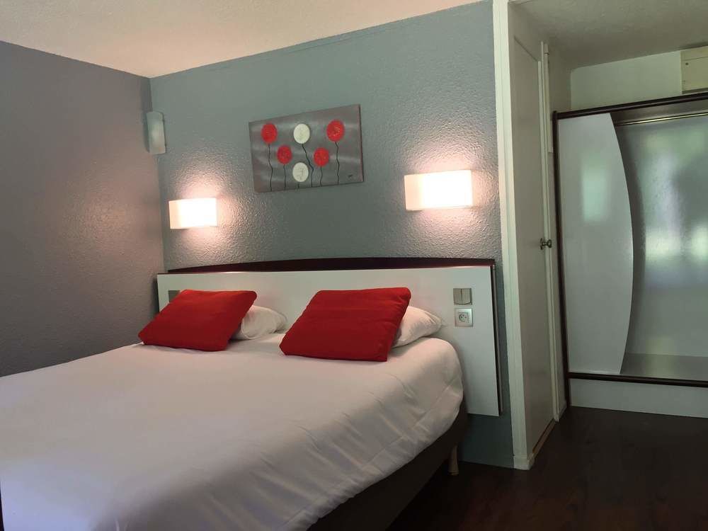 Hotel Belfort Bessoncourt ภายนอก รูปภาพ